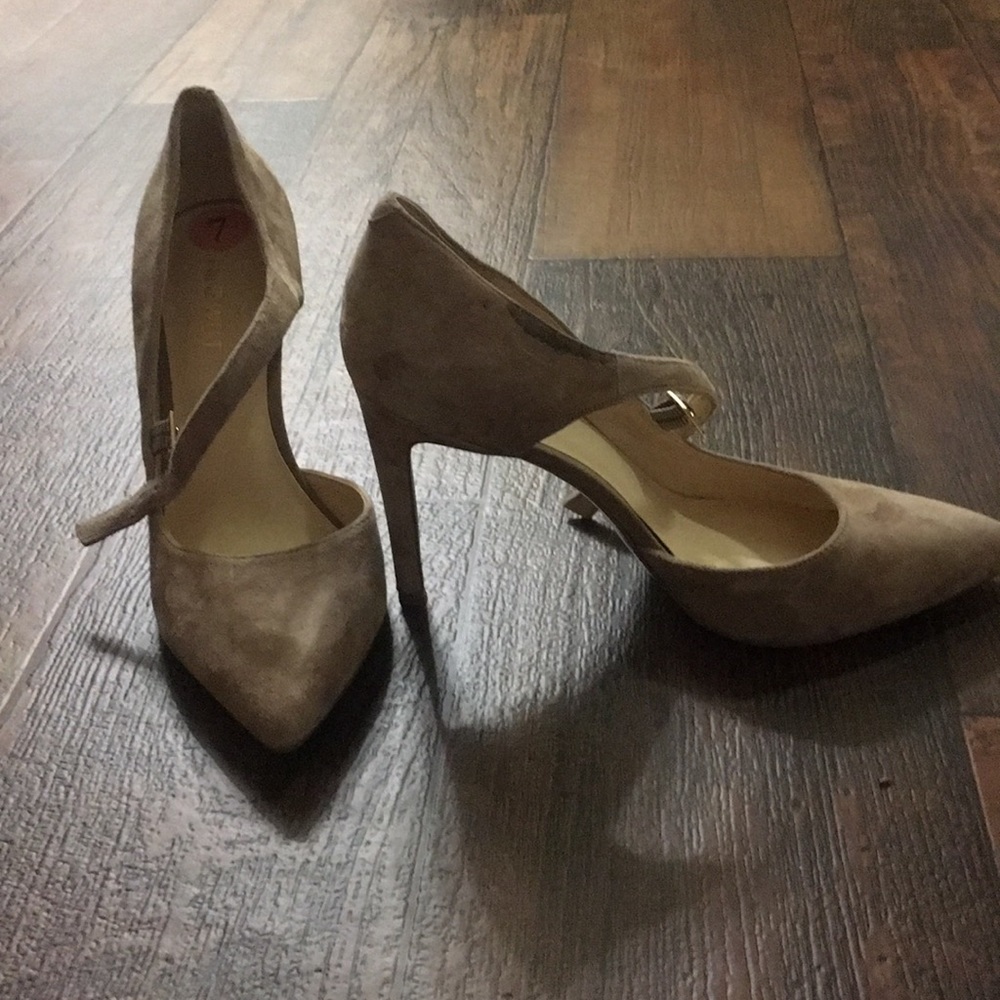 Nine West Suede Nude Heels-7